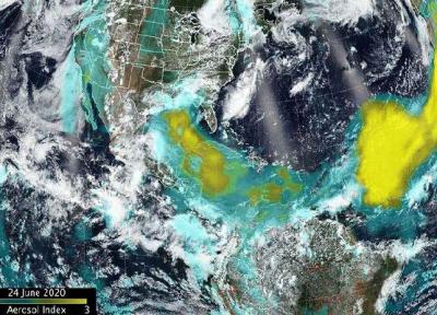 عکس های ماهواره ای از حرکت توده گرد و خاک بزرگ به سمت امریکا