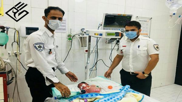 نیرو های اورژانس عسلویه نوزاد تازه متولد شده را از مرگ نجات دادند
