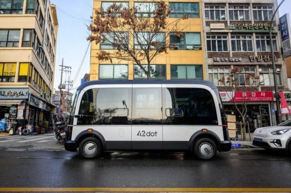 تصاویر اتوبوس بدون راننده در خیابان های سئول ، سفر به آینده با ماشین زمان